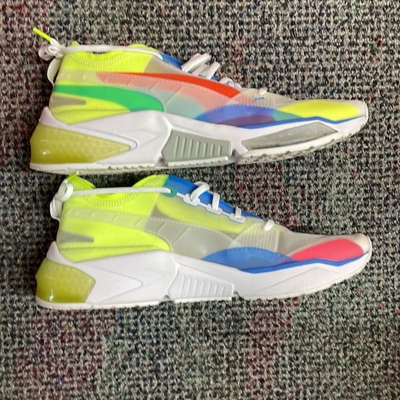 Puma - Picture 3 of 6